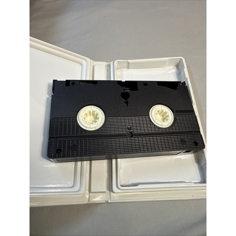 E.T. The Extra-Terrestrial (VHS, 1996, Clamshell) - Picture 7 of 7